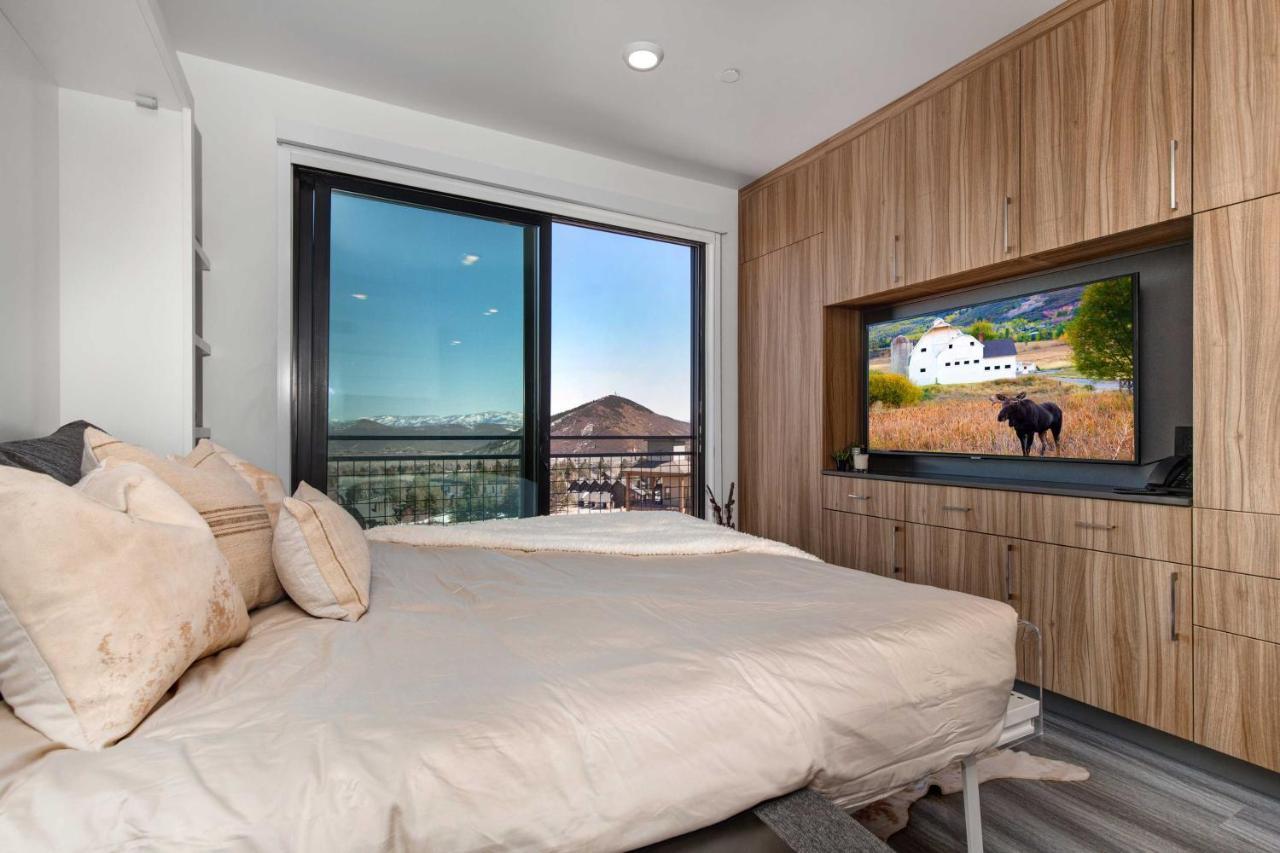 Love At Frost Sight Park City Ski Condo With View! 외부 사진